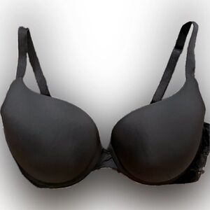 Victoria’s Secret 36DD T-Shirt Push Up Fill Coverage Bra Black - Good Condition